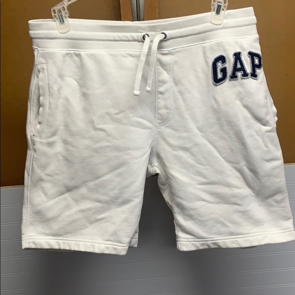 Gap shorts
